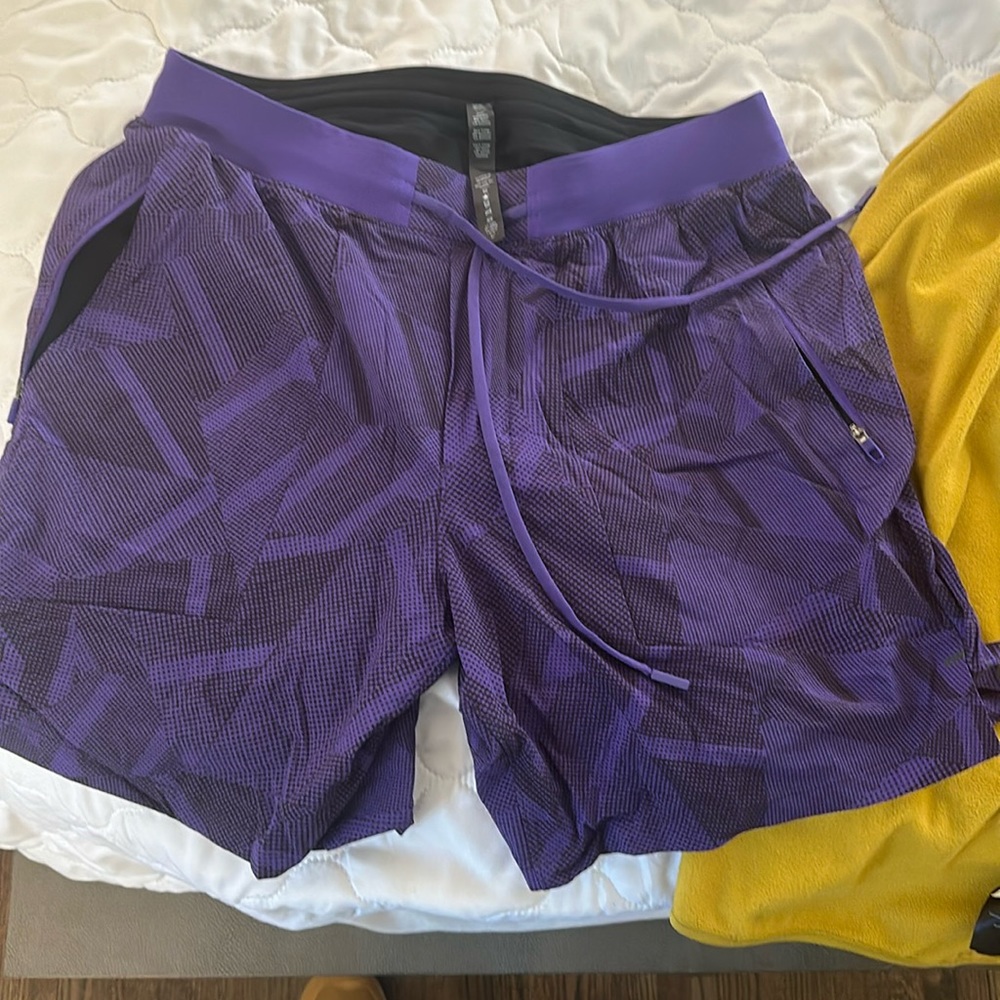 Lululemon mens short - best offer
